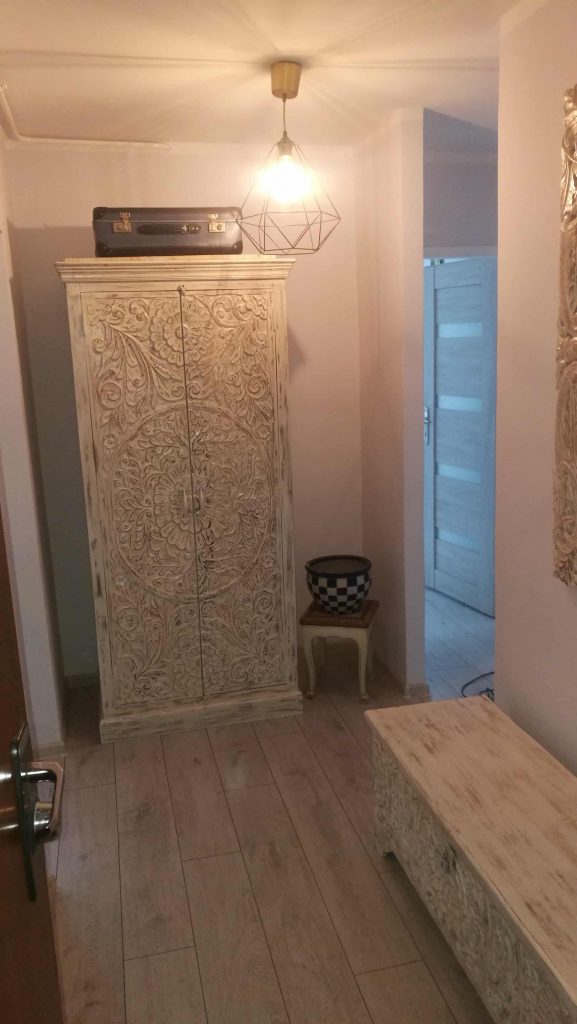 Apartment 4